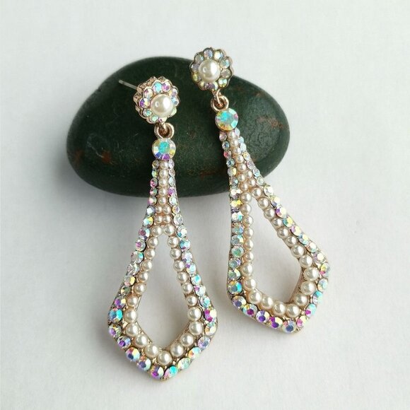 NWT Pearl and A/B crystal dangle drop earrings - Picture 4 of 4